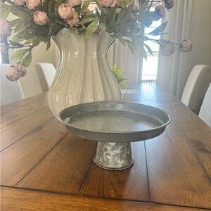Metallic Cake Stand